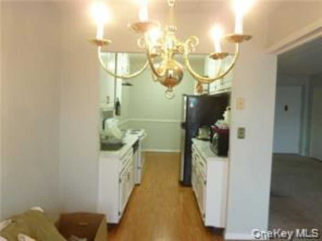 35 Park Avenue, Unit #2D, Suffern, NY 10901 - Photo 11 of 15