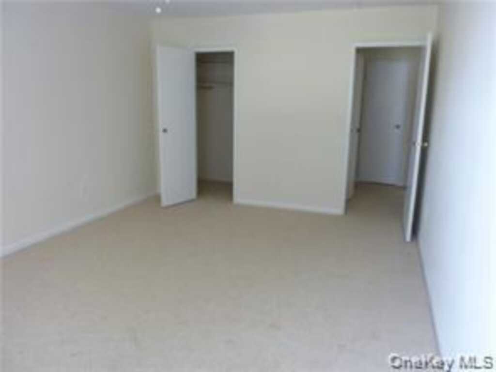 35 Park Avenue, Unit #2D, Suffern, NY 10901 - Photo 13 of 15