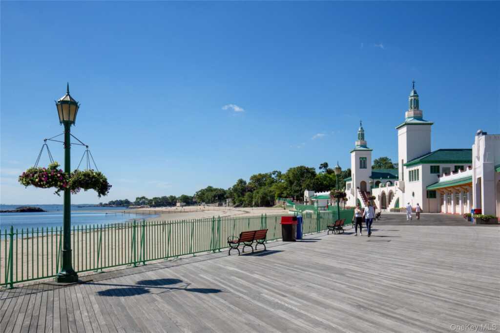 28 Everett Street, Rye, NY 10580 - Photo 11 of 21