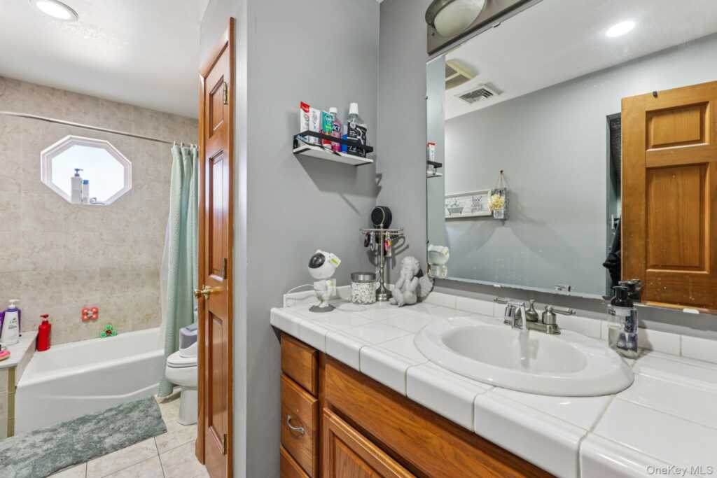 22 Orchard Street, Nanuet, NY 10954 - Photo 18 of 25