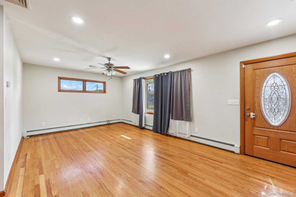 22 Orchard Street, Nanuet, NY 10954 - Photo 5 of 25