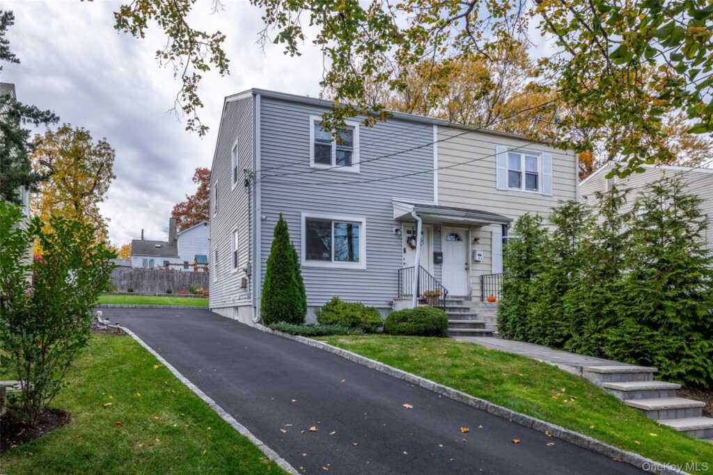 90 Clinton Avenue, New Rochelle, NY 10801