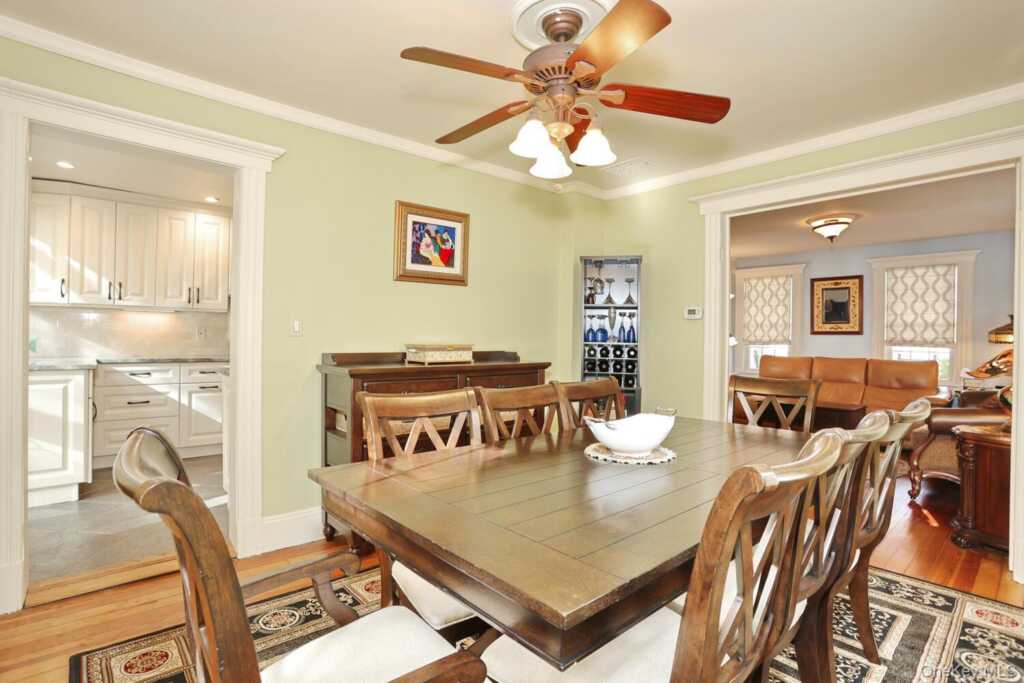 81 E Maple Avenue, Suffern, NY 10901 - Photo 13 of 34