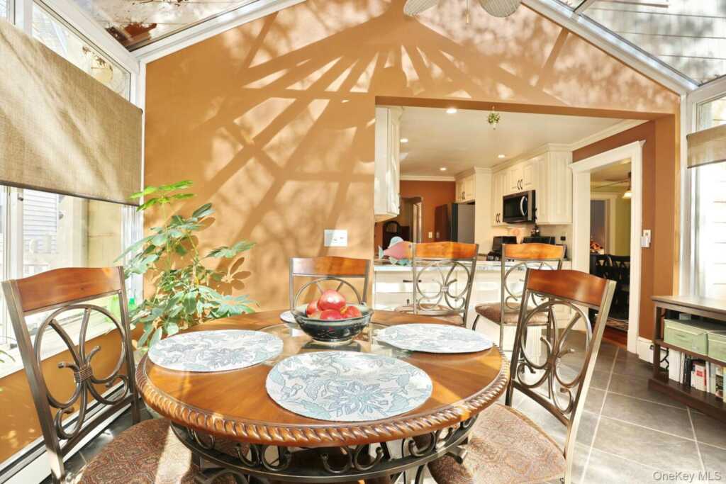 81 E Maple Avenue, Suffern, NY 10901 - Photo 16 of 34