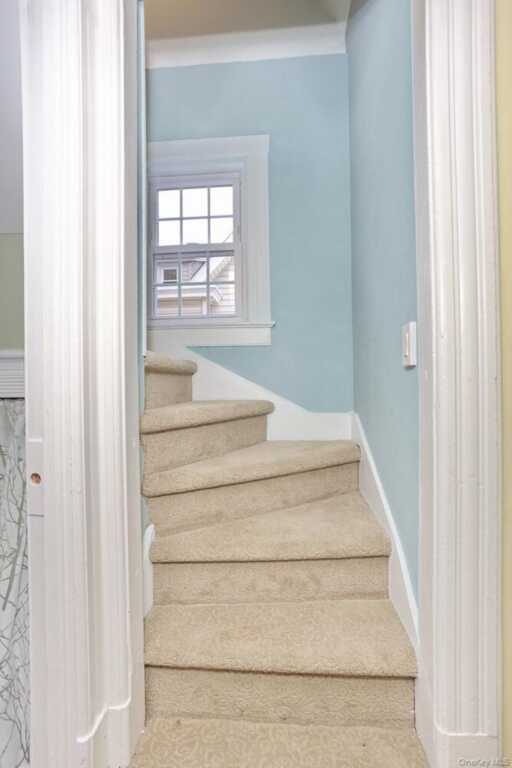 81 E Maple Avenue, Suffern, NY 10901 - Photo 27 of 34