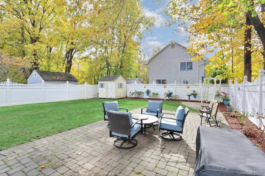 81 E Maple Avenue, Suffern, NY 10901 - Photo 33 of 34