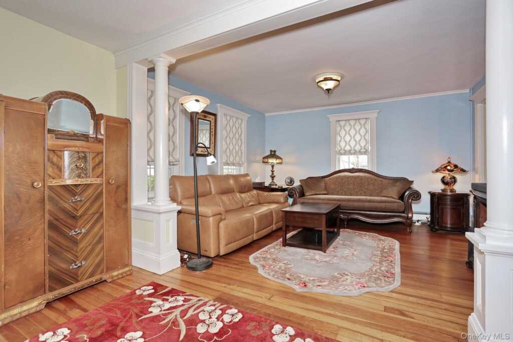 81 E Maple Avenue, Suffern, NY 10901 - Photo 8 of 34