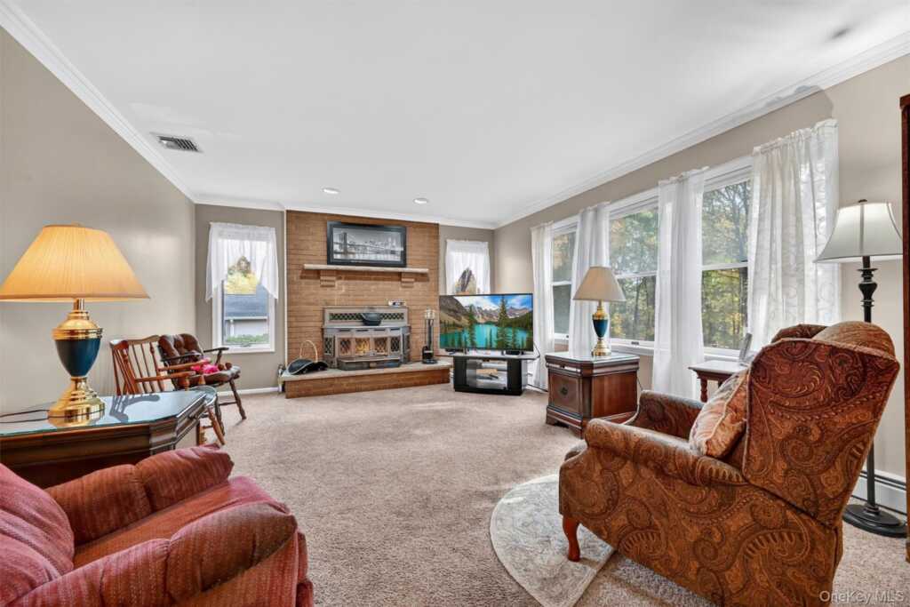 6 Phillips Drive, Stony Point, NY 10980 - Photo 18 of 50