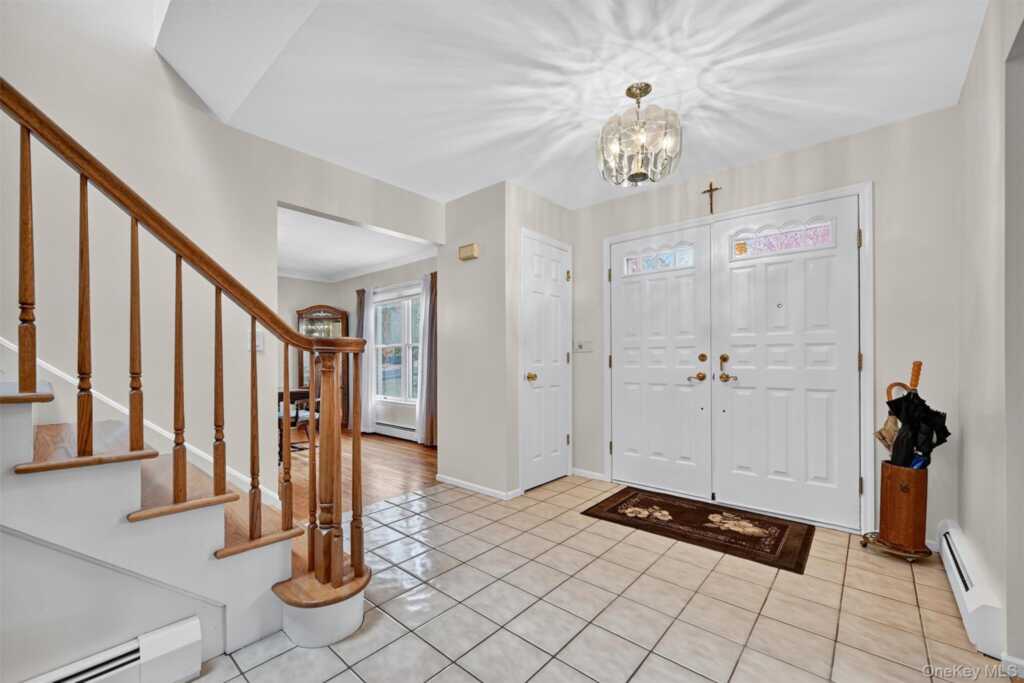 6 Phillips Drive, Stony Point, NY 10980 - Photo 7 of 50