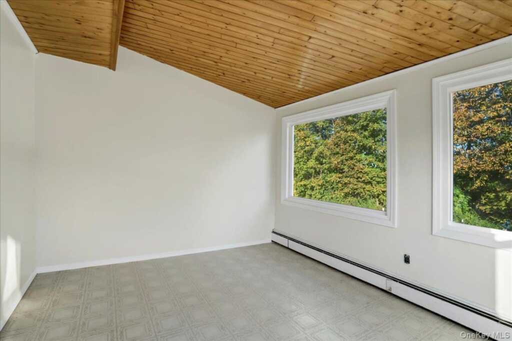 24 Govan Drive, Stony Point, NY 10980 - Photo 16 of 40