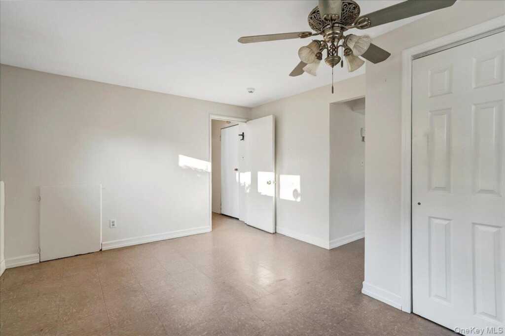 24 Govan Drive, Stony Point, NY 10980 - Photo 29 of 40