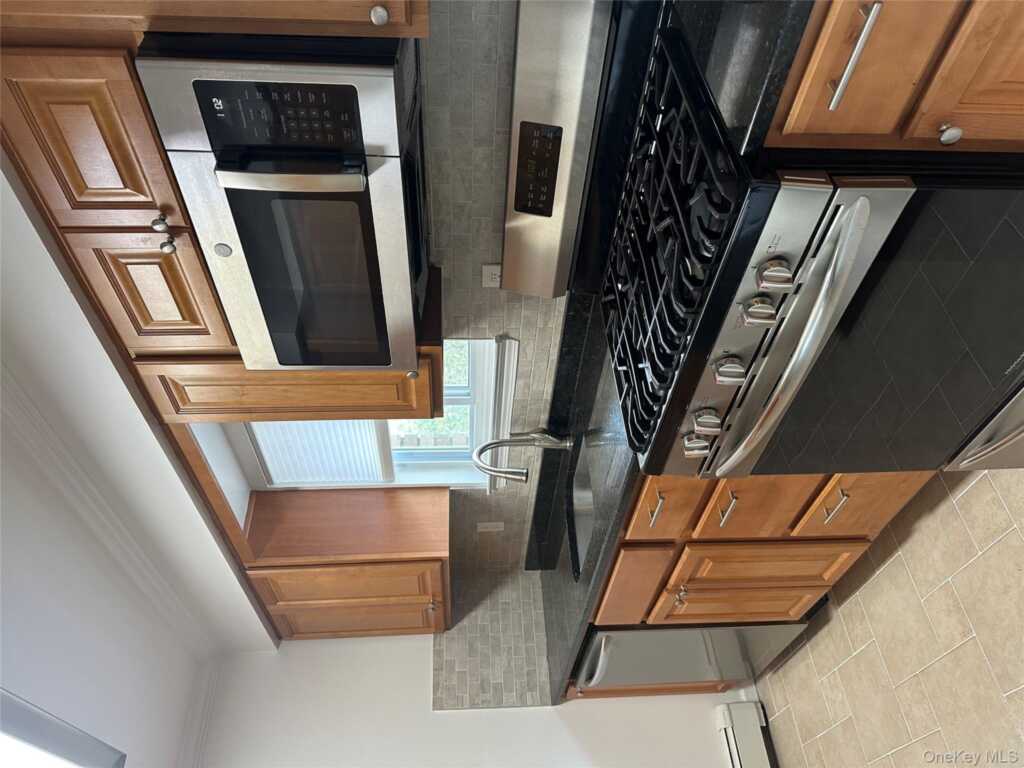 12 Central Drive, Unit #4, Nanuet, NY 10954