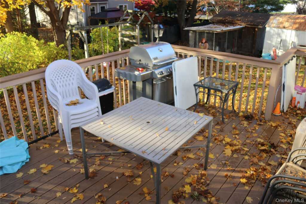 5 Carrie Lane, Nanuet, NY 10954 - Photo 6 of 9