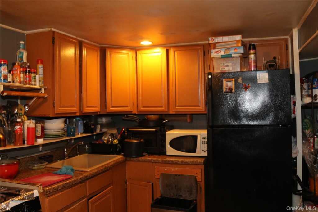 5 Carrie Lane, Nanuet, NY 10954 - Photo 7 of 9