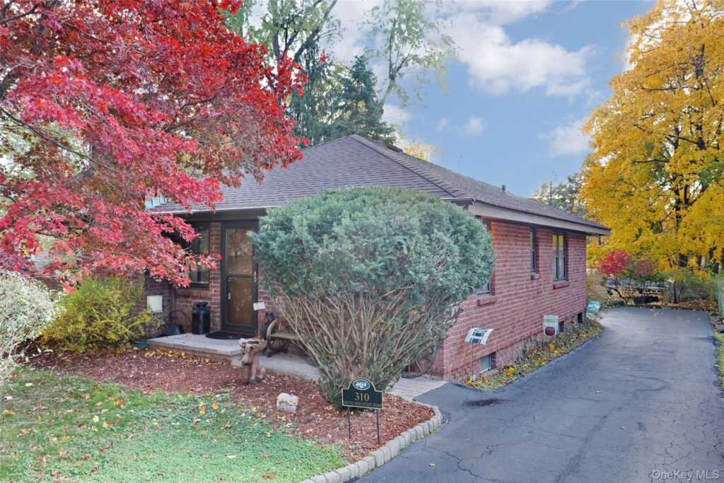 310 Mountain Road, New City, NY 10956