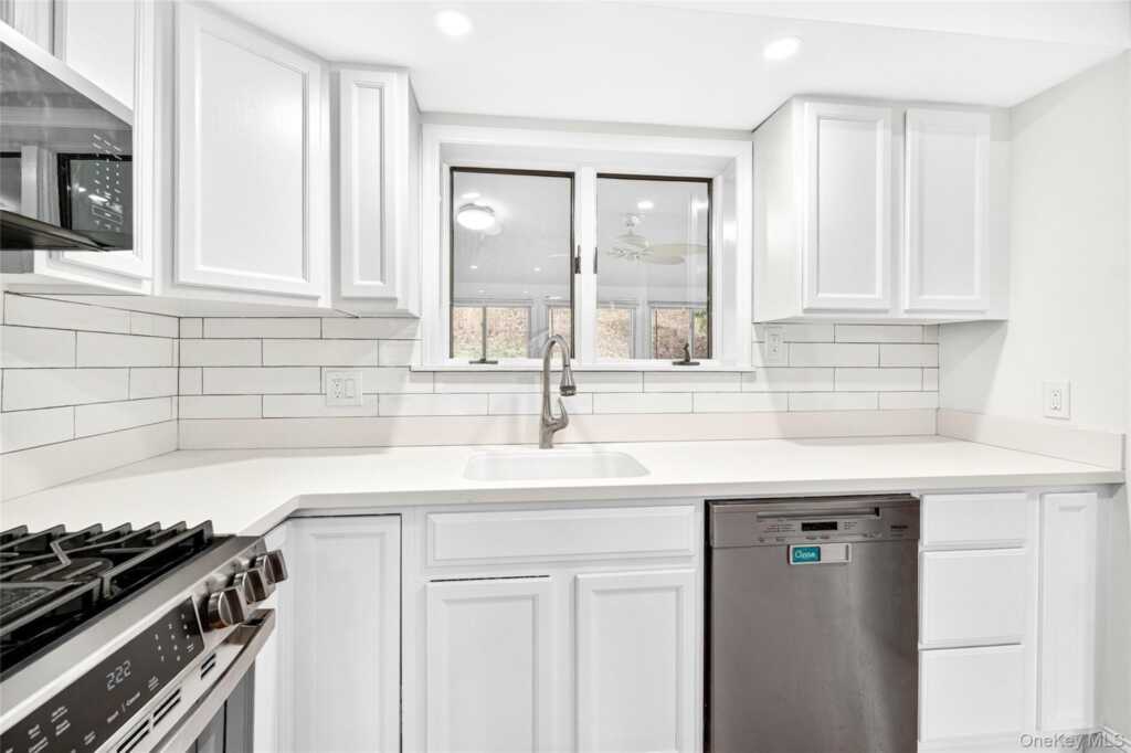 9 Tiorati Trail, Stony Point, NY 10980 - Photo 25 of 49