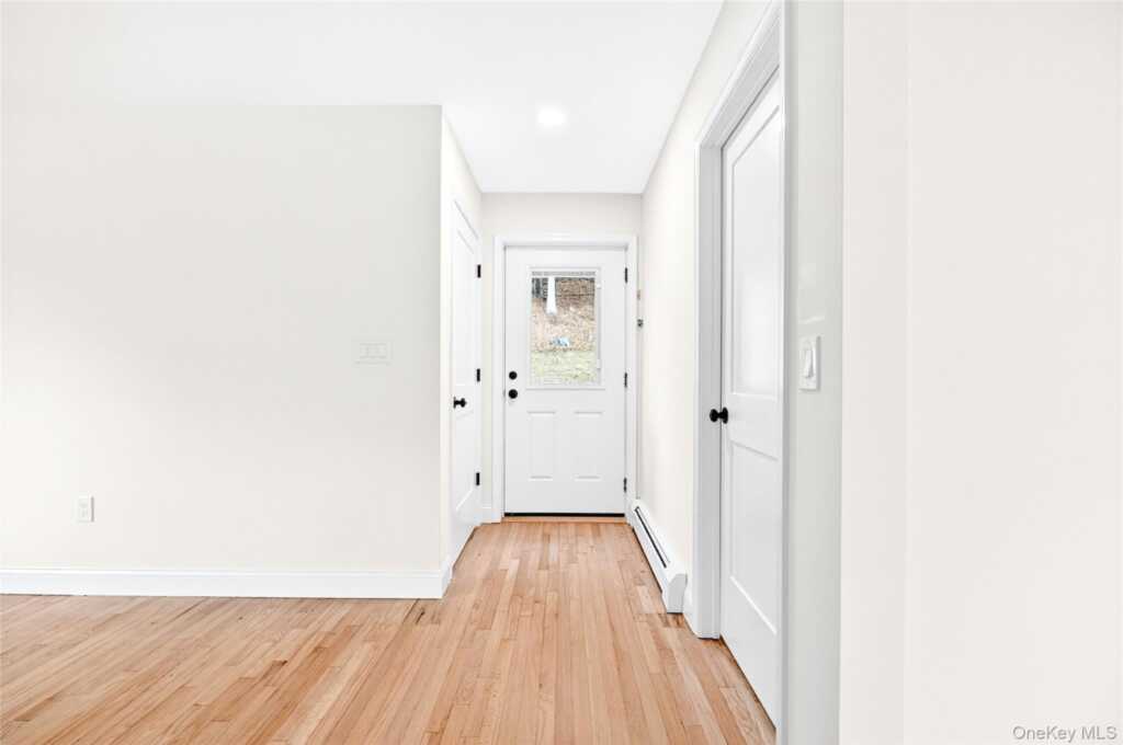 9 Tiorati Trail, Stony Point, NY 10980 - Photo 7 of 49