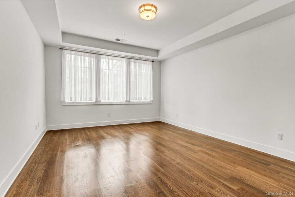 21 Honeysuckle Lane, Rye, NY 10573 - Photo 22 of 50