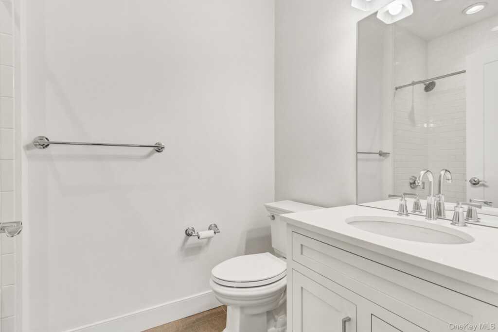 21 Honeysuckle Lane, Rye, NY 10573 - Photo 25 of 50