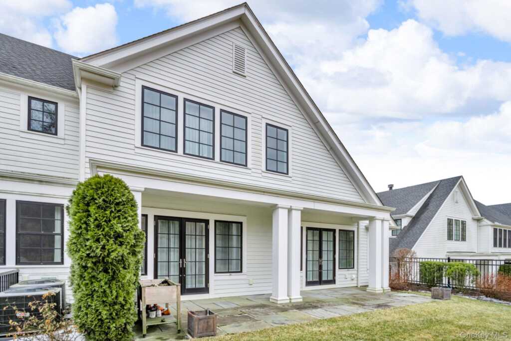 21 Honeysuckle Lane, Rye, NY 10573 - Photo 44 of 50