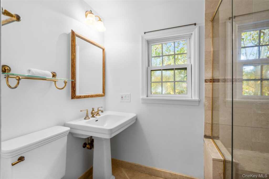 1 Beech Road, New Rochelle, NY 10804 - Photo 20 of 34