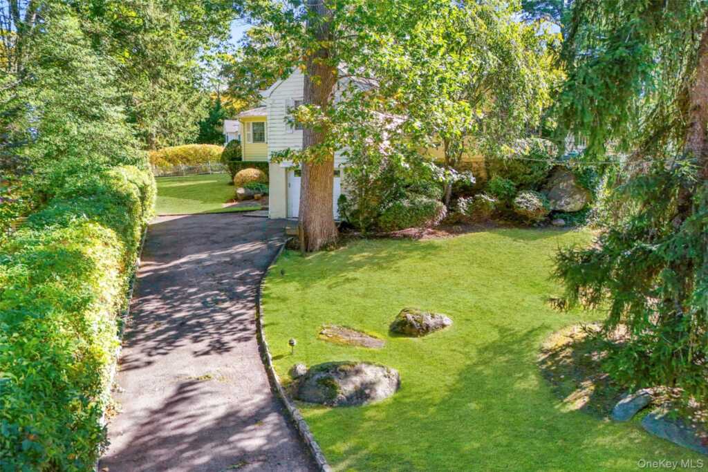 1 Beech Road, New Rochelle, NY 10804 - Photo 33 of 34