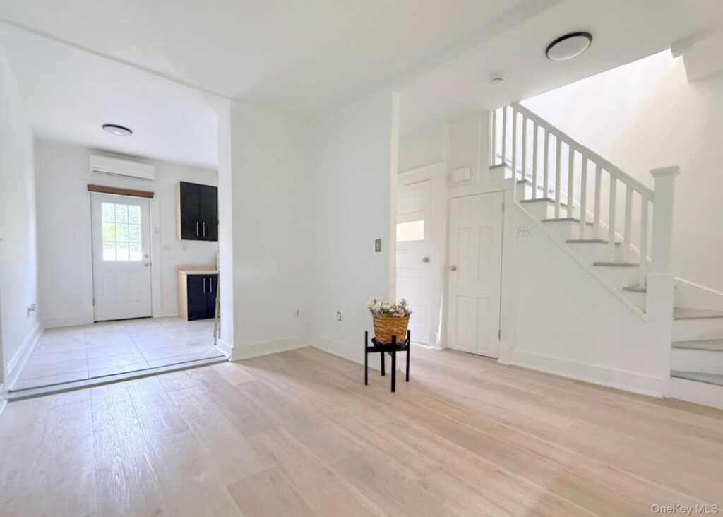 35 7th Street, New Rochelle, NY 10801 - Photo 6 of 18