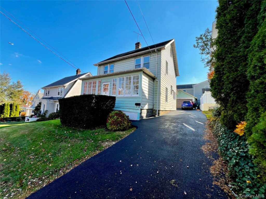 10 Irenhyl Avenue, Rye, NY 10573