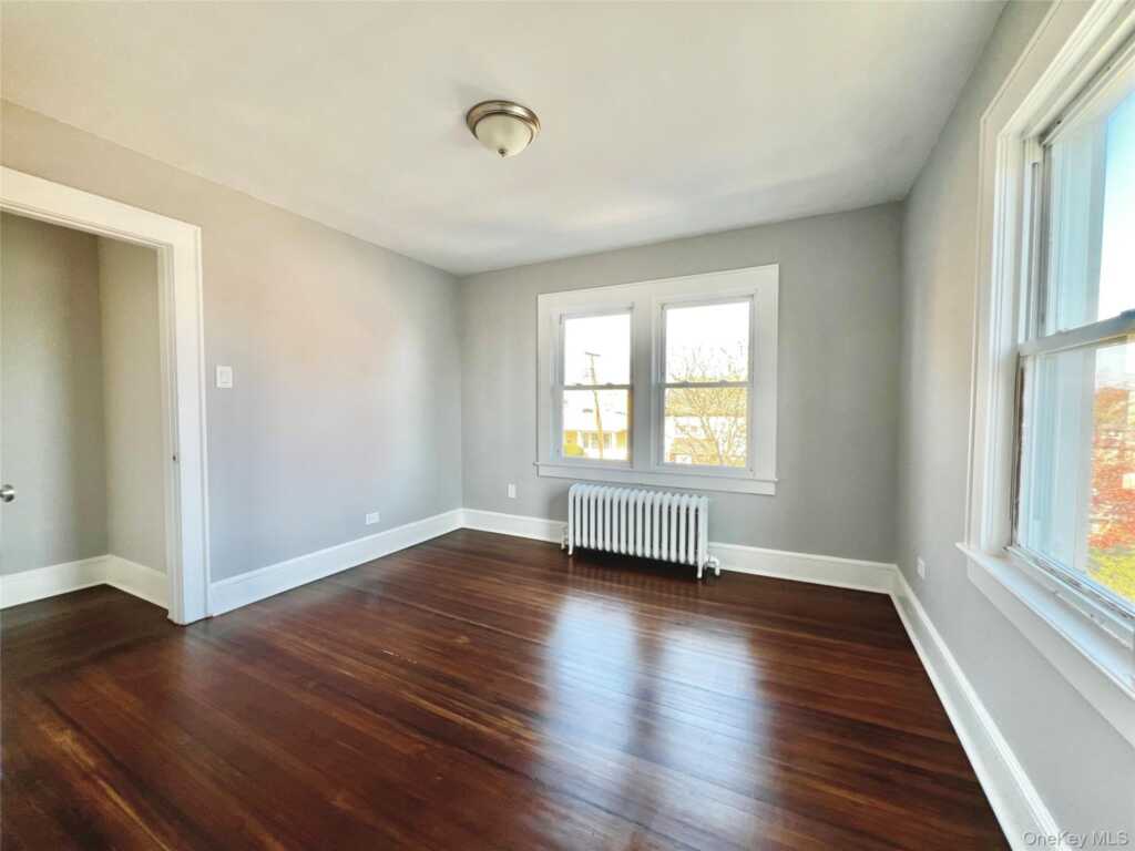 10 Irenhyl Avenue, Rye, NY 10573 - Photo 11 of 19