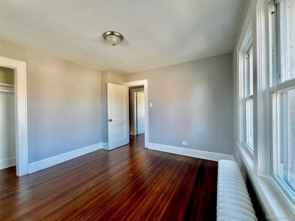 10 Irenhyl Avenue, Rye, NY 10573 - Photo 12 of 19