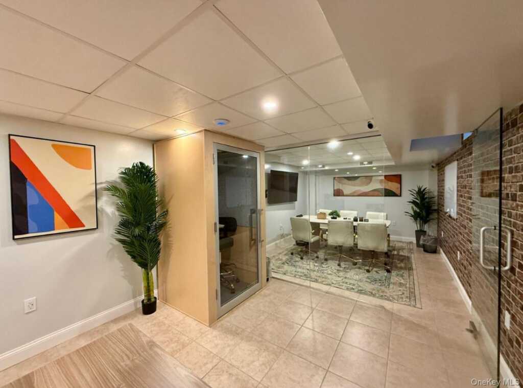 230 Pelham Road, Unit #6F, New Rochelle, NY 10805 - Photo 19 of 28