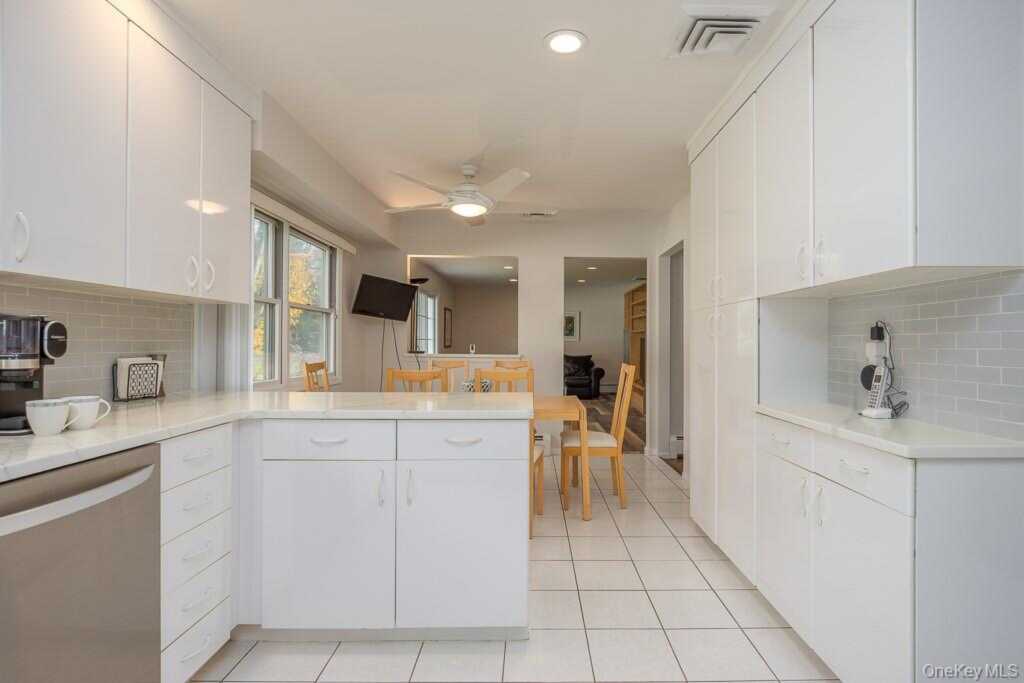 3 Spirea Lane, New City, NY 10956 - Photo 11 of 45