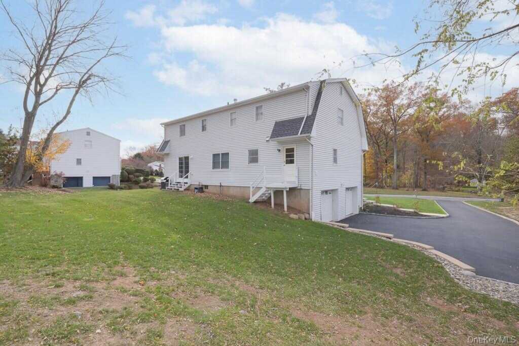 3 Spirea Lane, New City, NY 10956 - Photo 26 of 45