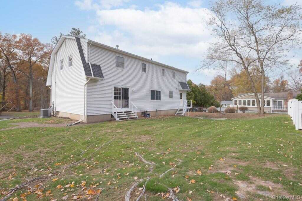 3 Spirea Lane, New City, NY 10956 - Photo 30 of 45