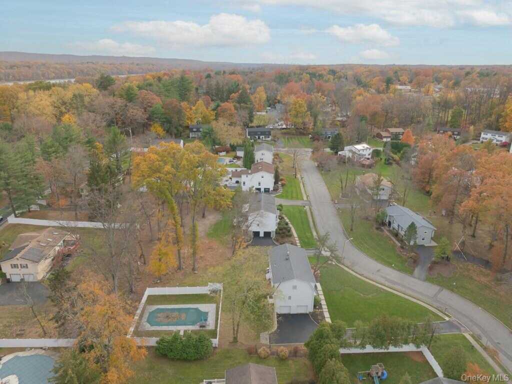 3 Spirea Lane, New City, NY 10956 - Photo 35 of 45