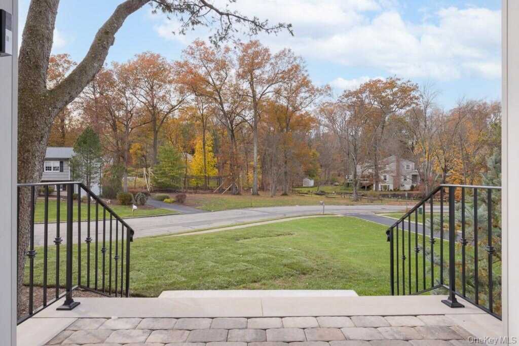 3 Spirea Lane, New City, NY 10956 - Photo 4 of 45