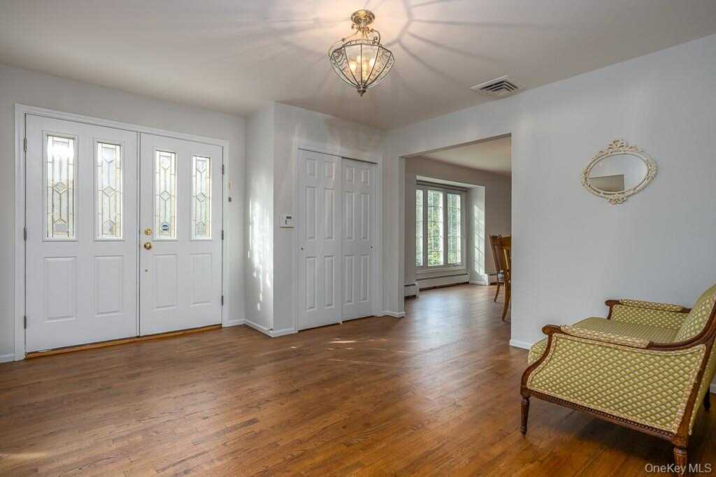 3 Spirea Lane, New City, NY 10956 - Photo 7 of 45