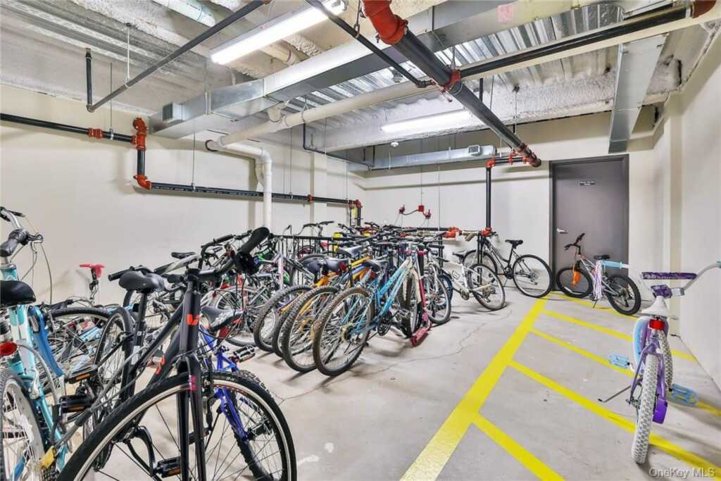 68 Lake Street, Unit #204, White Plains, NY 10603 - Photo 20 of 36