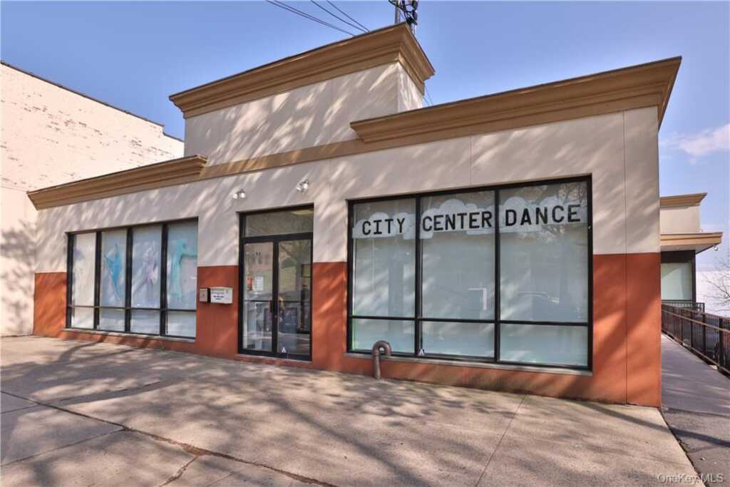 68 Lake Street, Unit #204, White Plains, NY 10603 - Photo 31 of 36