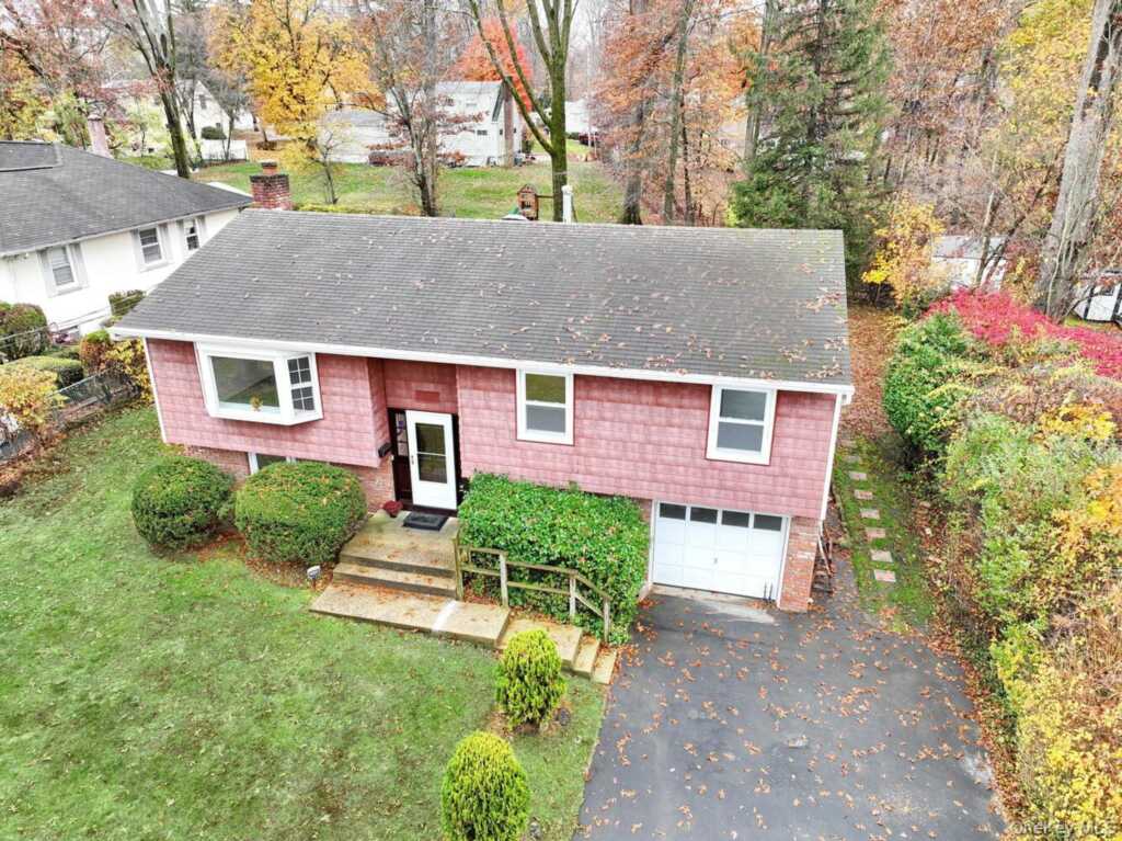 49 Hall Avenue, New City, NY 10956 - Photo 2 of 37