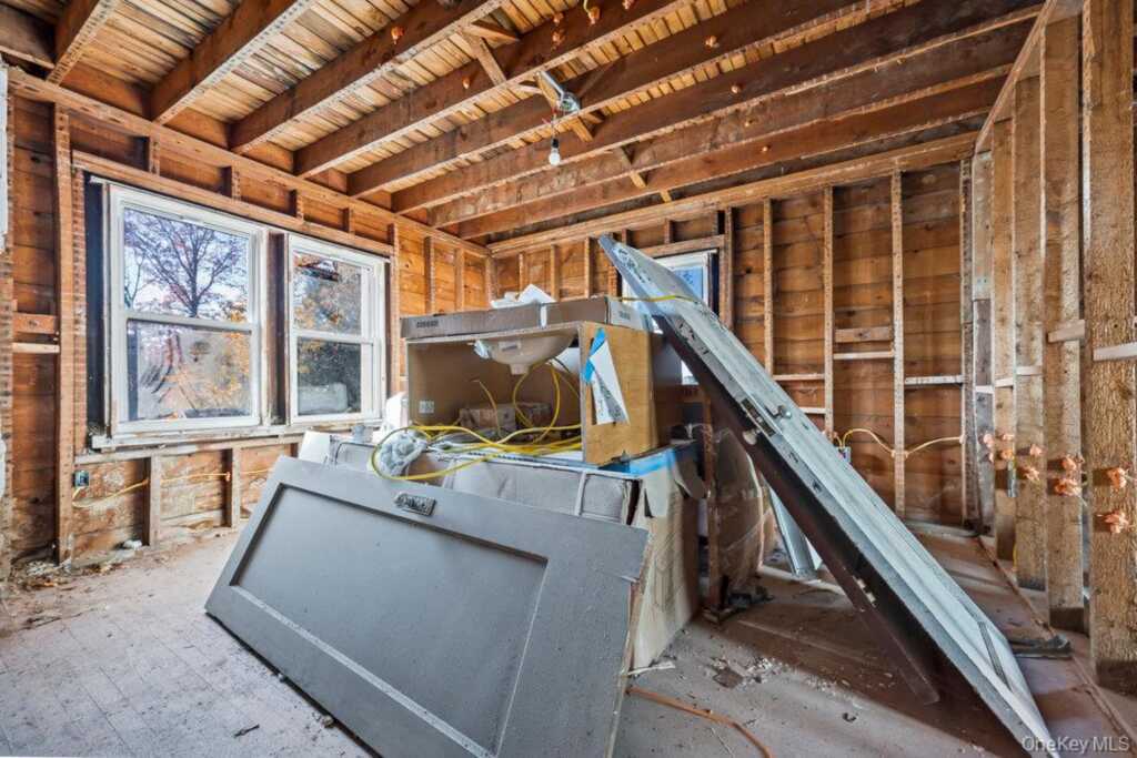 162 Old Mamaroneck Road, White Plains, NY 10605 - Photo 14 of 22