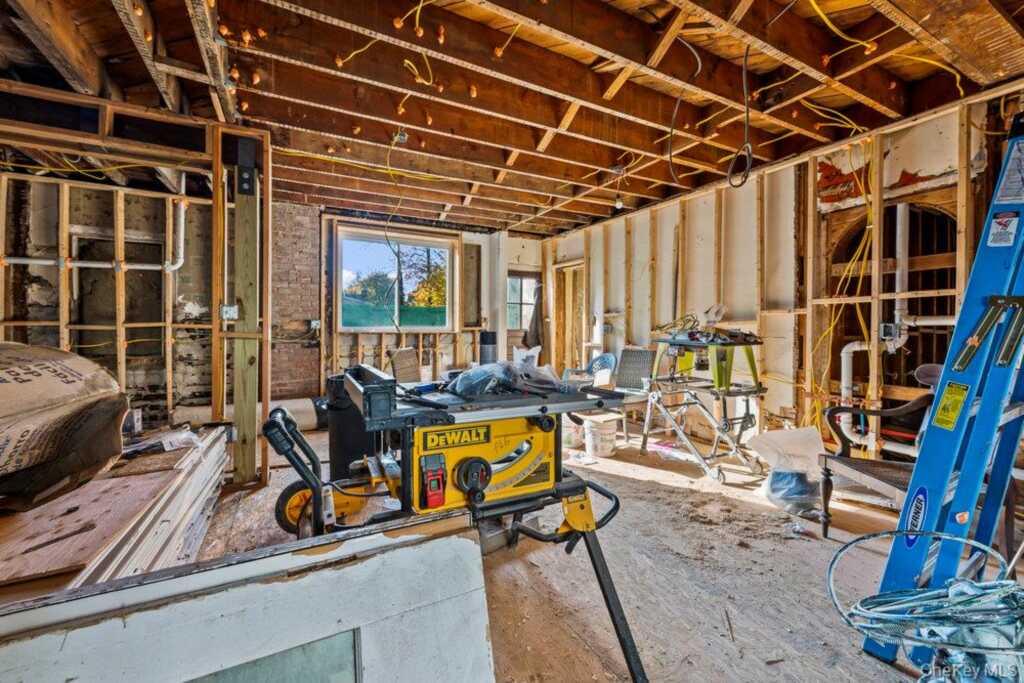 162 Old Mamaroneck Road, White Plains, NY 10605 - Photo 6 of 22