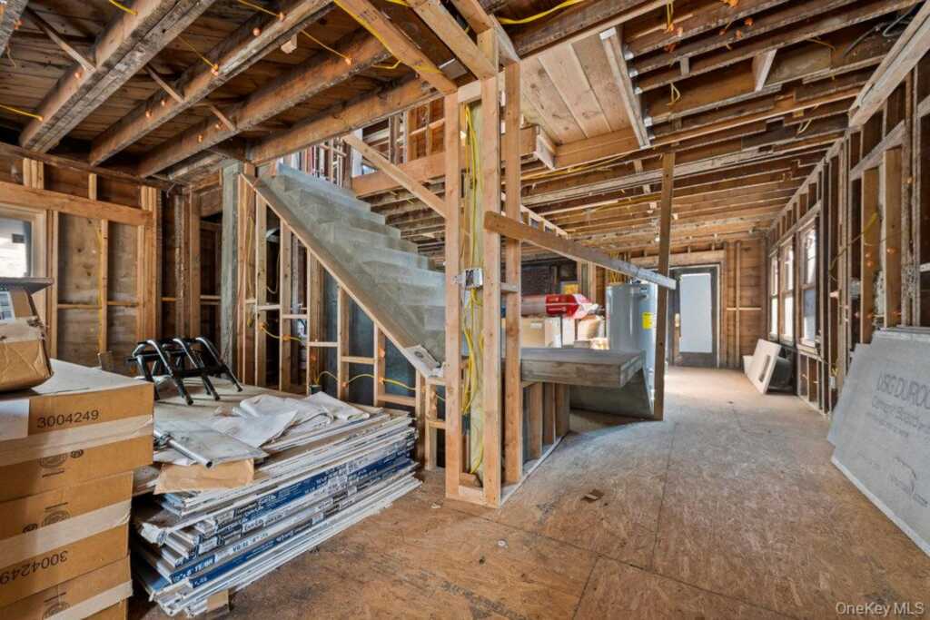 162 Old Mamaroneck Road, White Plains, NY 10605 - Photo 8 of 22