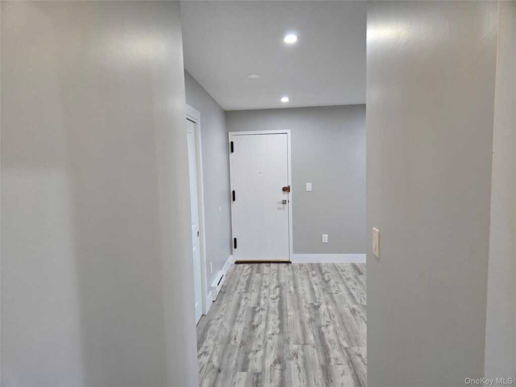 548 Sierra Vista Lane, Valley Cottage, NY 10989 - Photo 14 of 30