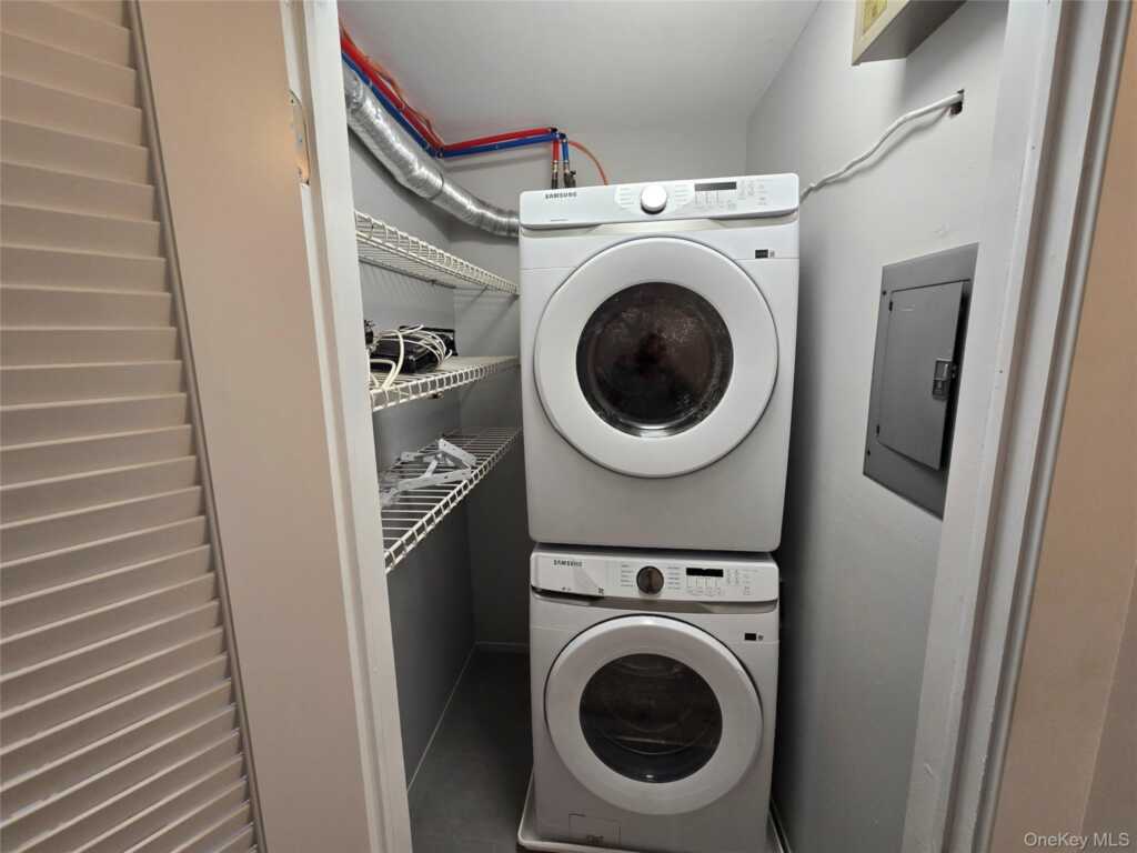 548 Sierra Vista Lane, Valley Cottage, NY 10989 - Photo 15 of 30