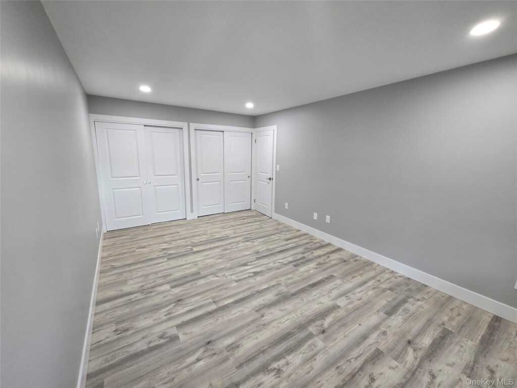 548 Sierra Vista Lane, Valley Cottage, NY 10989 - Photo 16 of 30