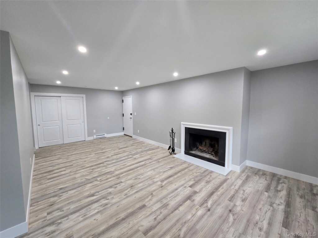 548 Sierra Vista Lane, Valley Cottage, NY 10989 - Photo 5 of 30