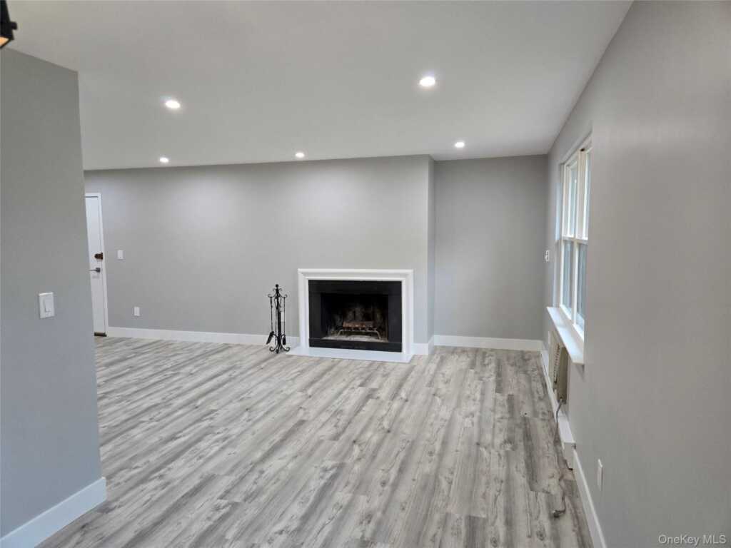 548 Sierra Vista Lane, Valley Cottage, NY 10989 - Photo 9 of 30