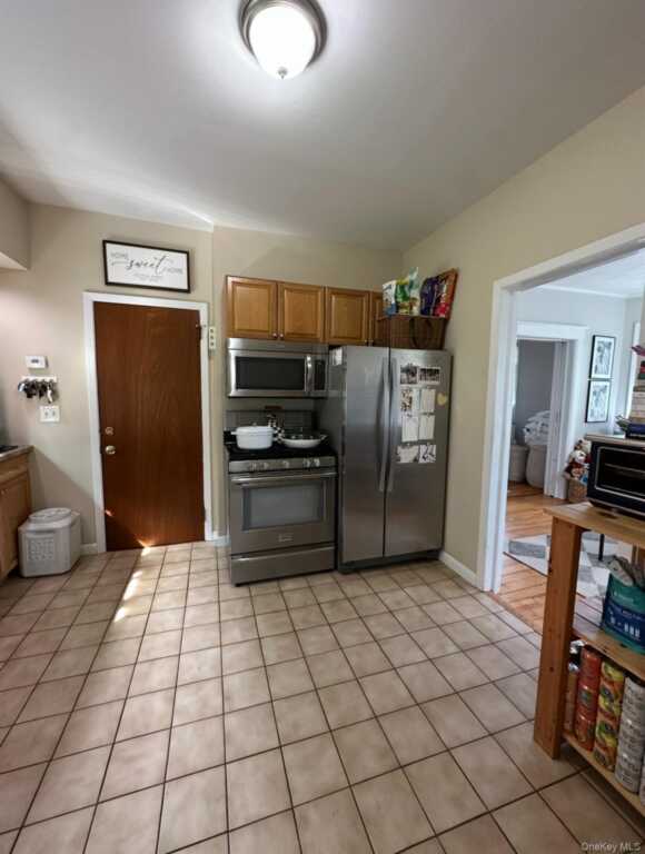 85 Grand Avenue, Pearl River, NY 10965 - Photo 19 of 31