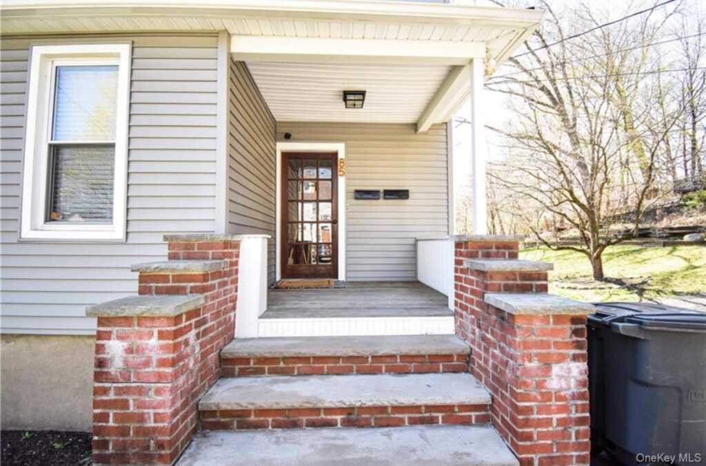 85 Grand Avenue, Pearl River, NY 10965 - Photo 3 of 31